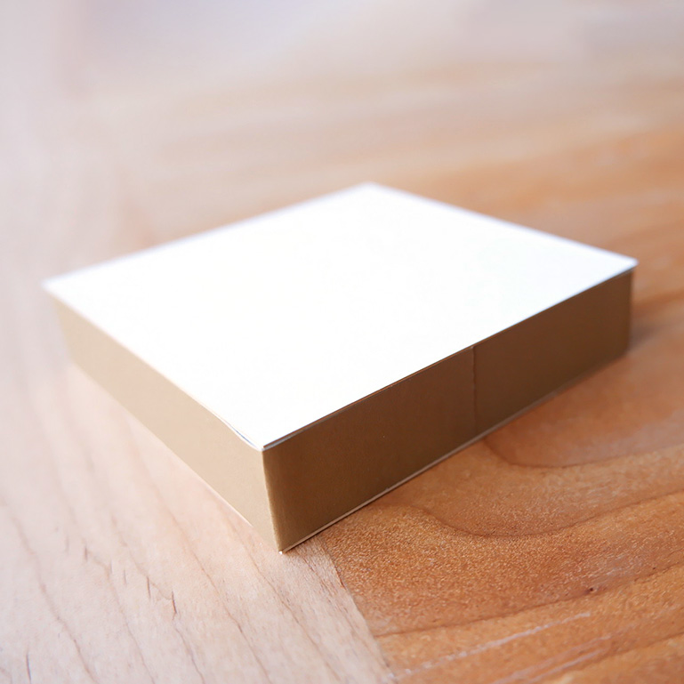 ShacollaBox（シャコラボックス） ましかくサイズ(89×89mm) ゴールド