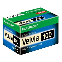 フジクローム Velvia100 36枚撮/1パック(35mm)