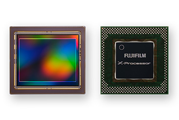 1億2百万画素高速センサー「GFX 102MP CMOS II HS」と高速画像処理エンジン「X-Processor 5」搭載